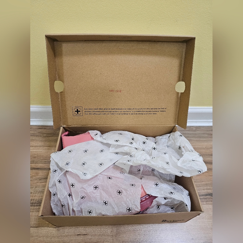 DR. MARTENS 1460 MONO PASCAL ACID PINK WOMEN'S CARTEGENA LACE-UP BOOTS - Picture 14 of 14